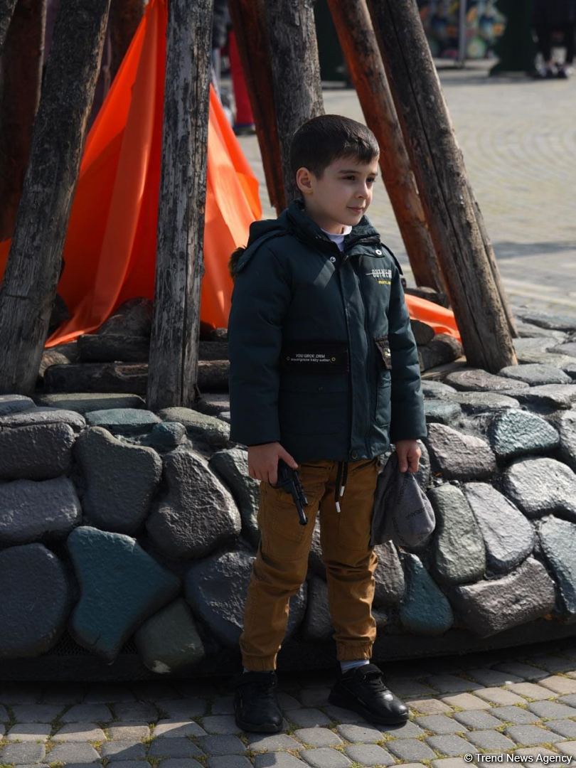 Baku residents celebrating Novruz holiday (PHOTO)
