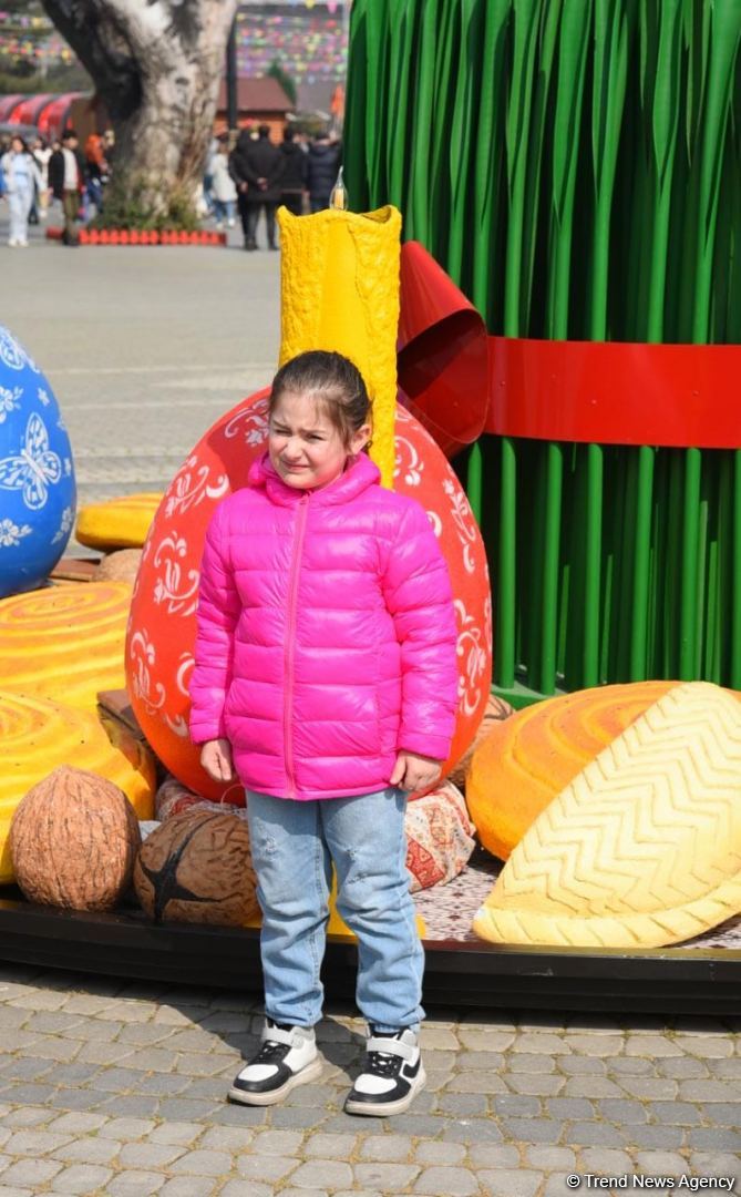 Baku residents celebrating Novruz holiday (PHOTO)