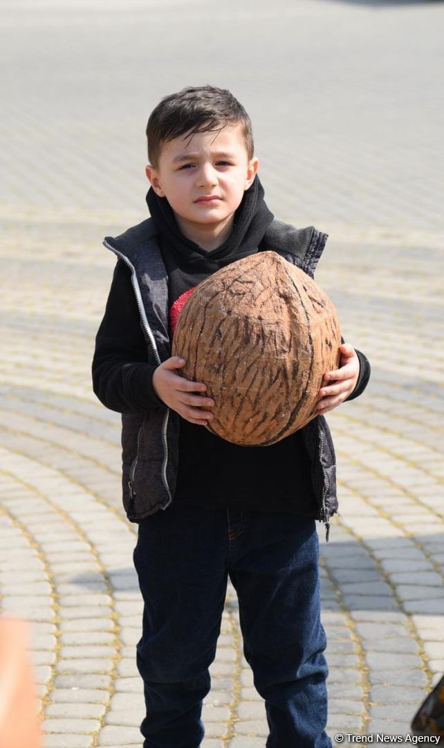 Baku residents celebrating Novruz holiday (PHOTO)