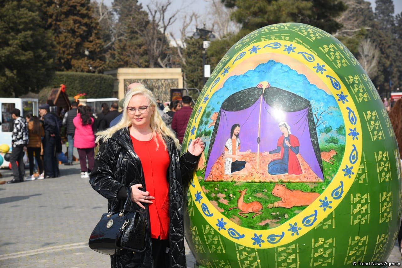 Baku residents celebrating Novruz holiday (PHOTO)