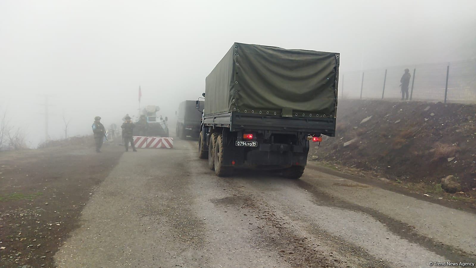 More vehicles of Russian peacekeepers move freely along Azerbaijan's Lachin-Khankendi road (PHOTO)