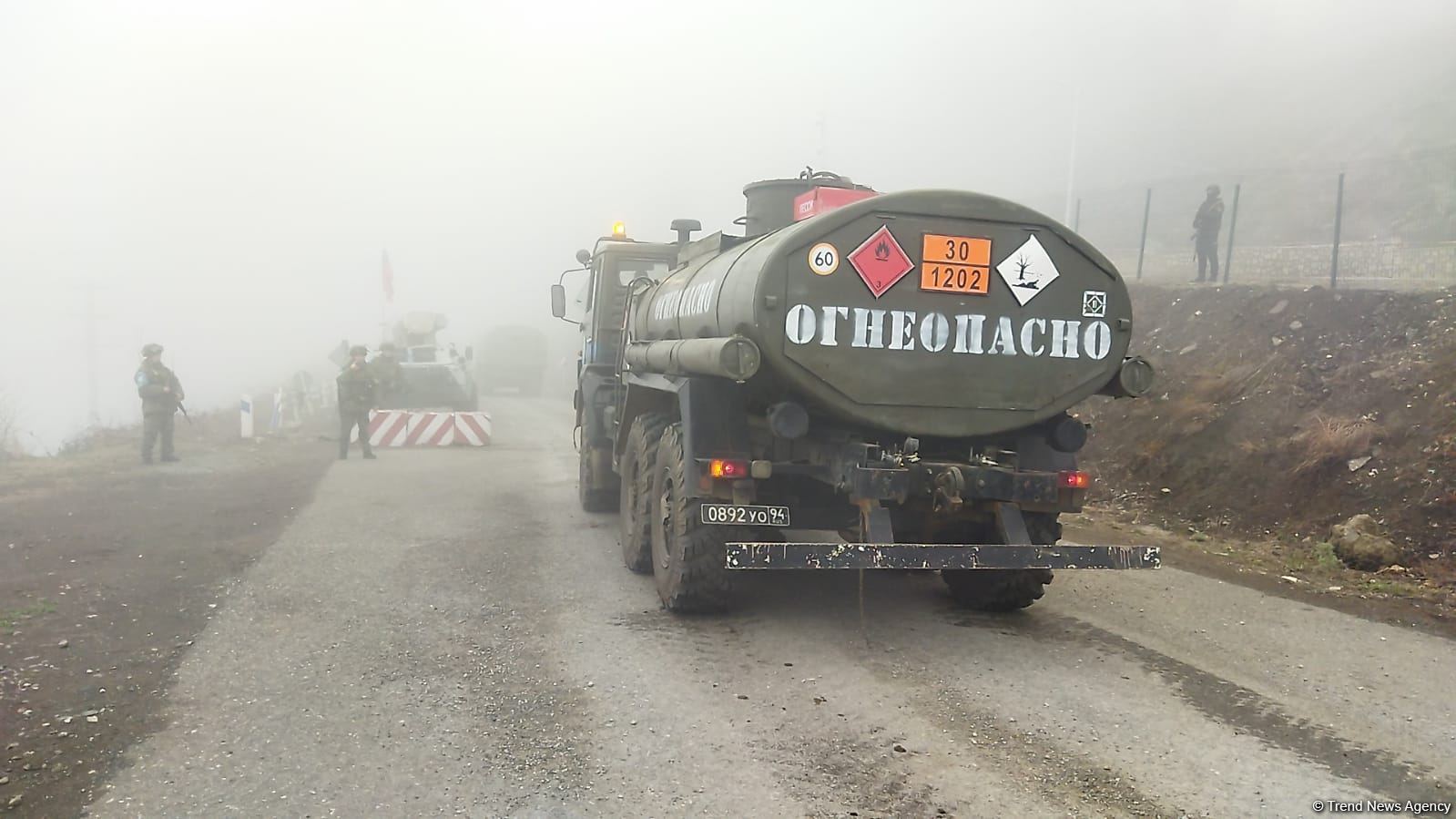 More vehicles of Russian peacekeepers move freely along Azerbaijan's Lachin-Khankendi road (PHOTO)