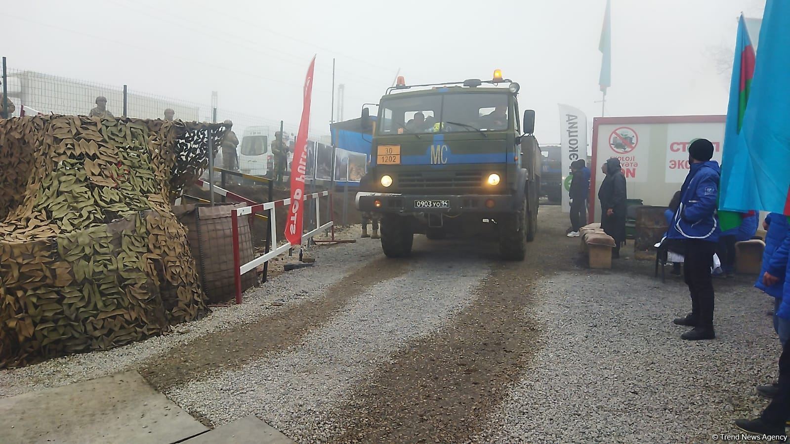 More vehicles of Russian peacekeepers move freely along Azerbaijan's Lachin-Khankendi road (PHOTO)