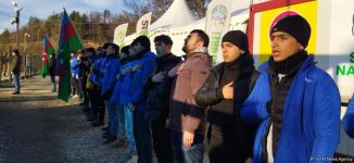 Peaceful protest of Azerbaijani eco-activists continues on Lachin-Khankendi road (PHOTO)
