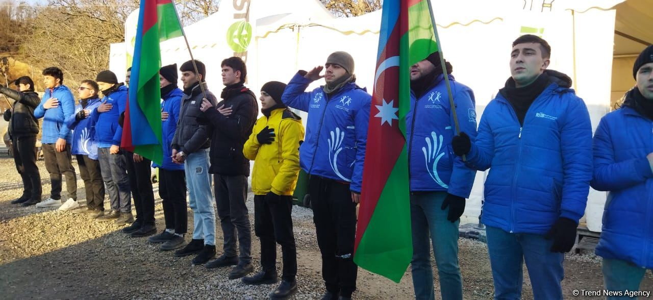 Peaceful protest of Azerbaijani eco-activists continues on Lachin-Khankendi road (PHOTO)