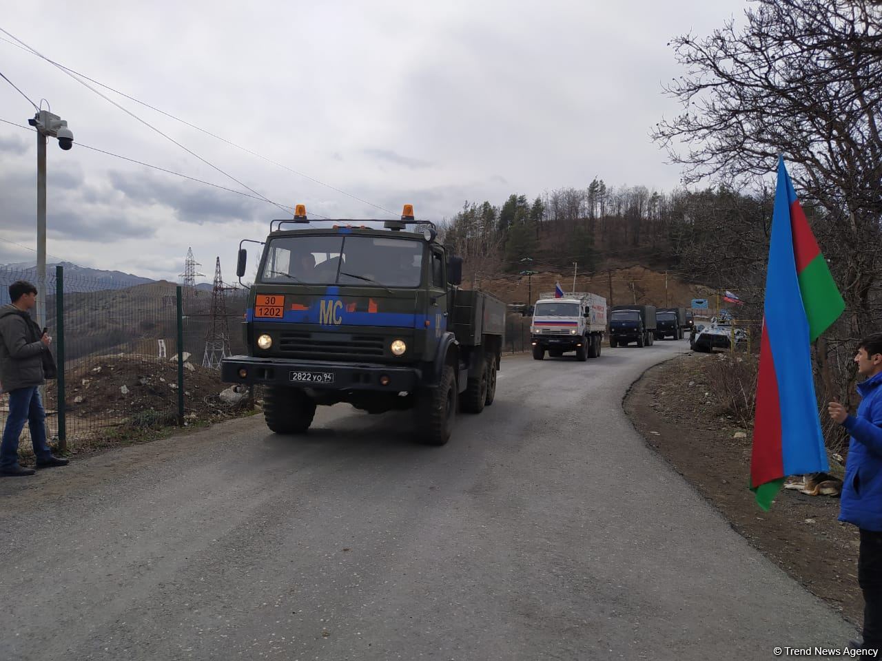 Convoy of Russian peacekeepers moves freely along Azerbaijan's Lachin-Khankendi road (PHOTO)