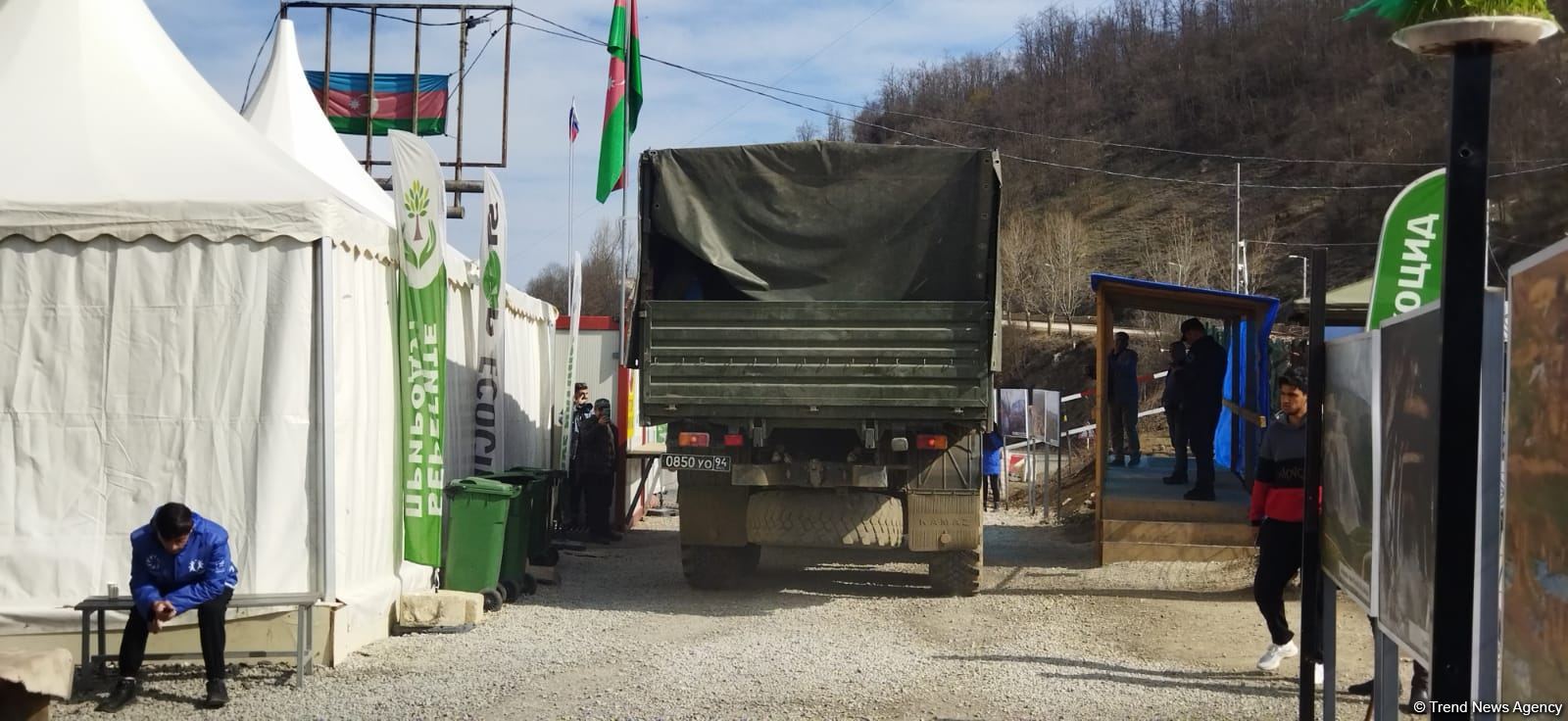 Convoy of Russian peacekeepers moves freely along Azerbaijan's Lachin-Khankendi road (PHOTO)