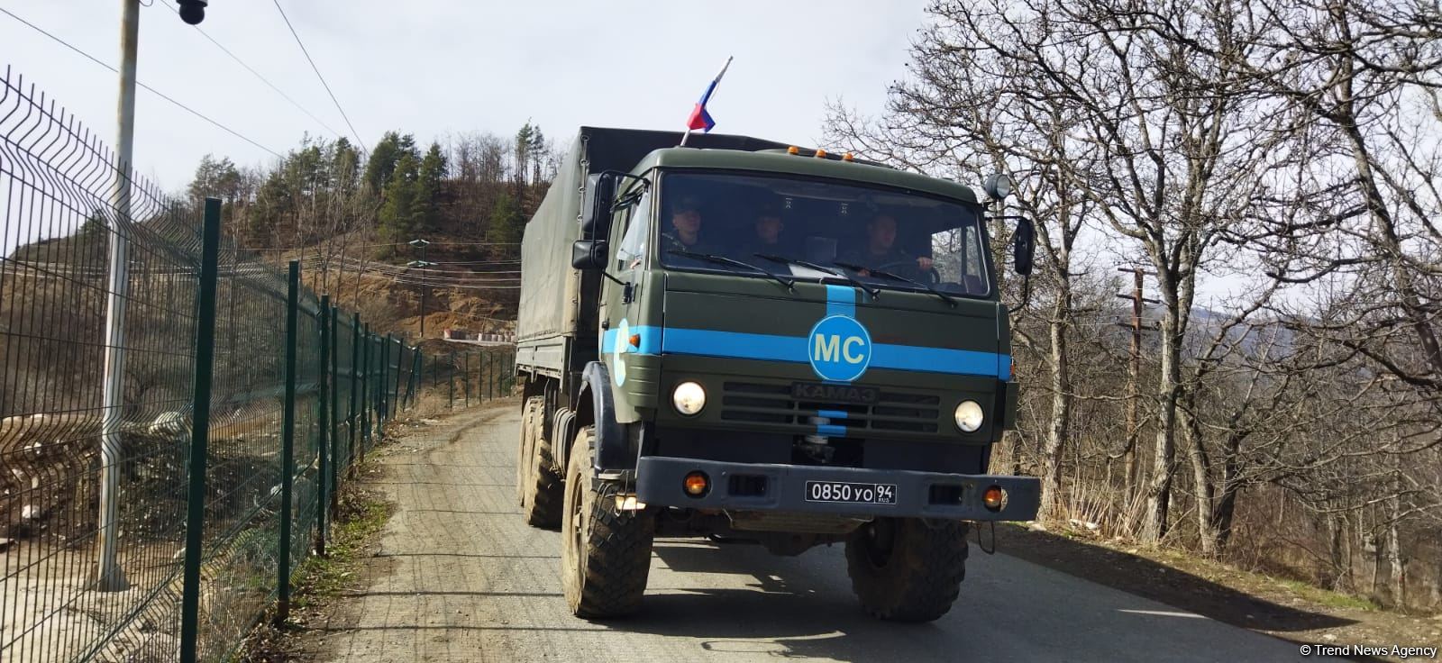 Convoy of Russian peacekeepers moves freely along Azerbaijan's Lachin-Khankendi road (PHOTO)