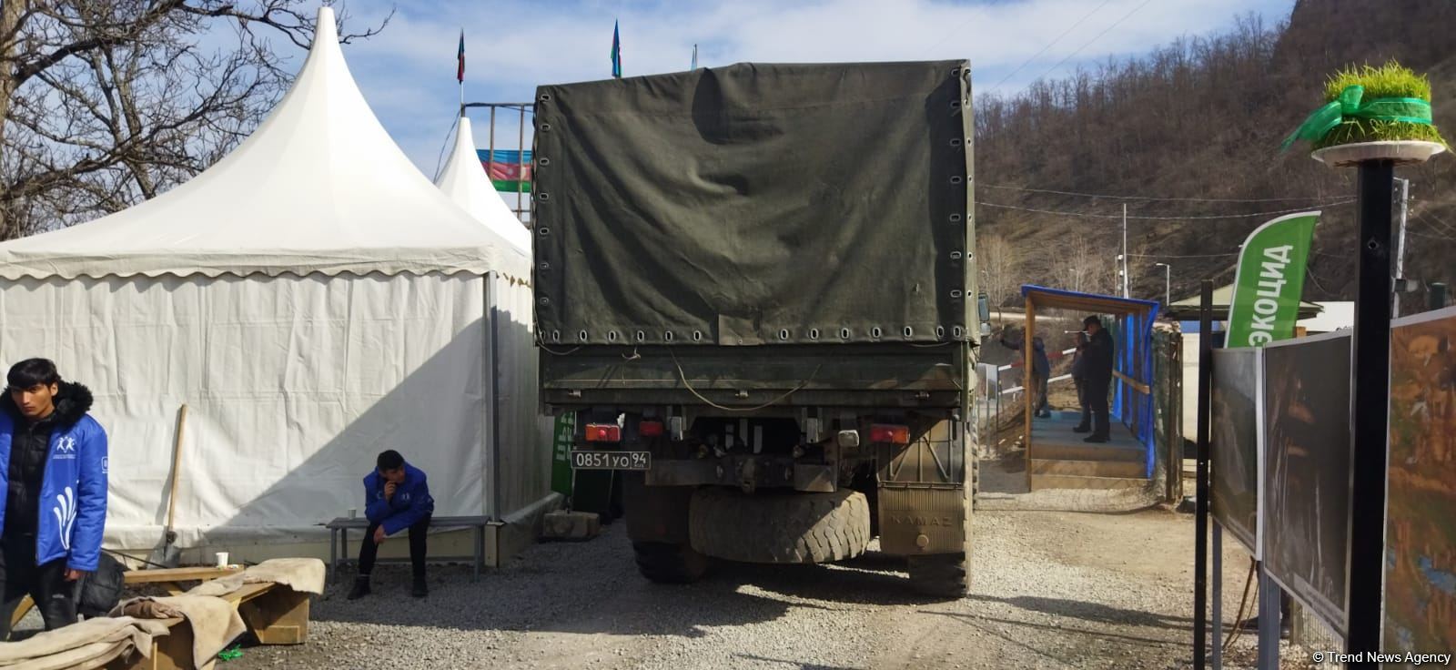 Convoy of Russian peacekeepers moves freely along Azerbaijan's Lachin-Khankendi road (PHOTO)
