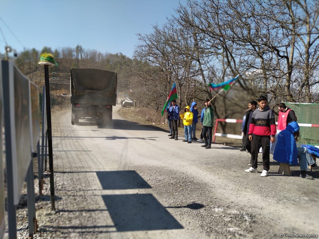 Convoy of Russian peacekeepers moves freely along Azerbaijan's Lachin-Khankendi road (PHOTO)