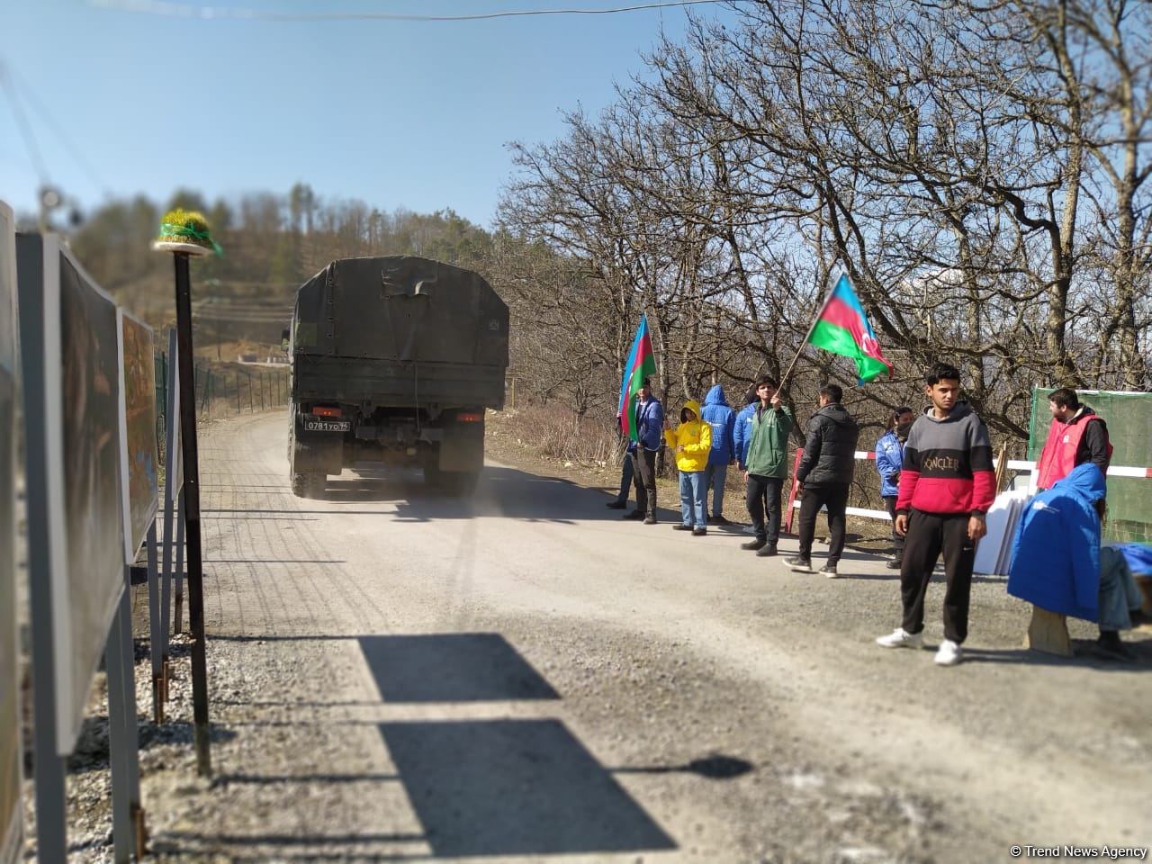 Convoy of Russian peacekeepers moves freely along Azerbaijan's Lachin-Khankendi road (PHOTO)