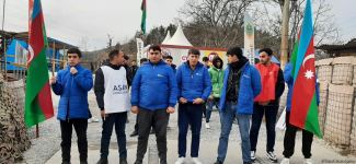 Peaceful protest of Azerbaijani eco-activists continues on Lachin-Khankendi road (PHOTO)
