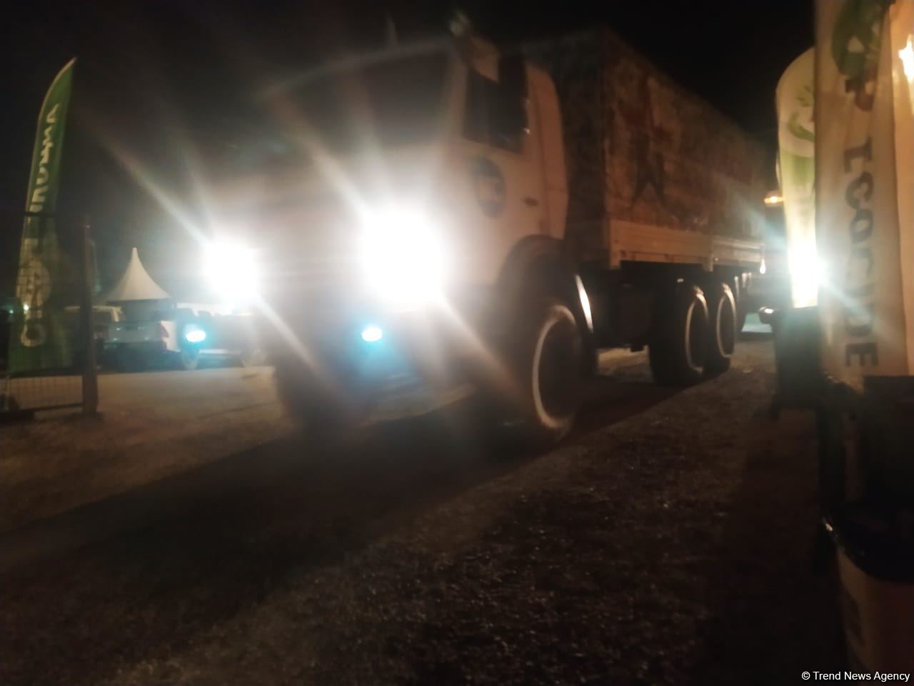 Vehicles of Russian peacekeepers pass freely along Azerbaijan's Lachin-Khankendi road (PHOTO)
