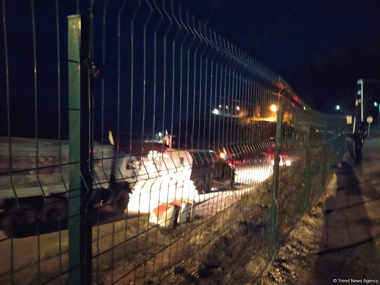 Vehicles of Russian peacekeepers pass freely along Azerbaijan's Lachin-Khankendi road (PHOTO)