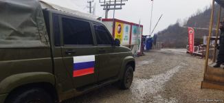 Car of Russian peacekeepers moves freely along Azerbaijan's Lachin-Khankendi road (PHOTO)