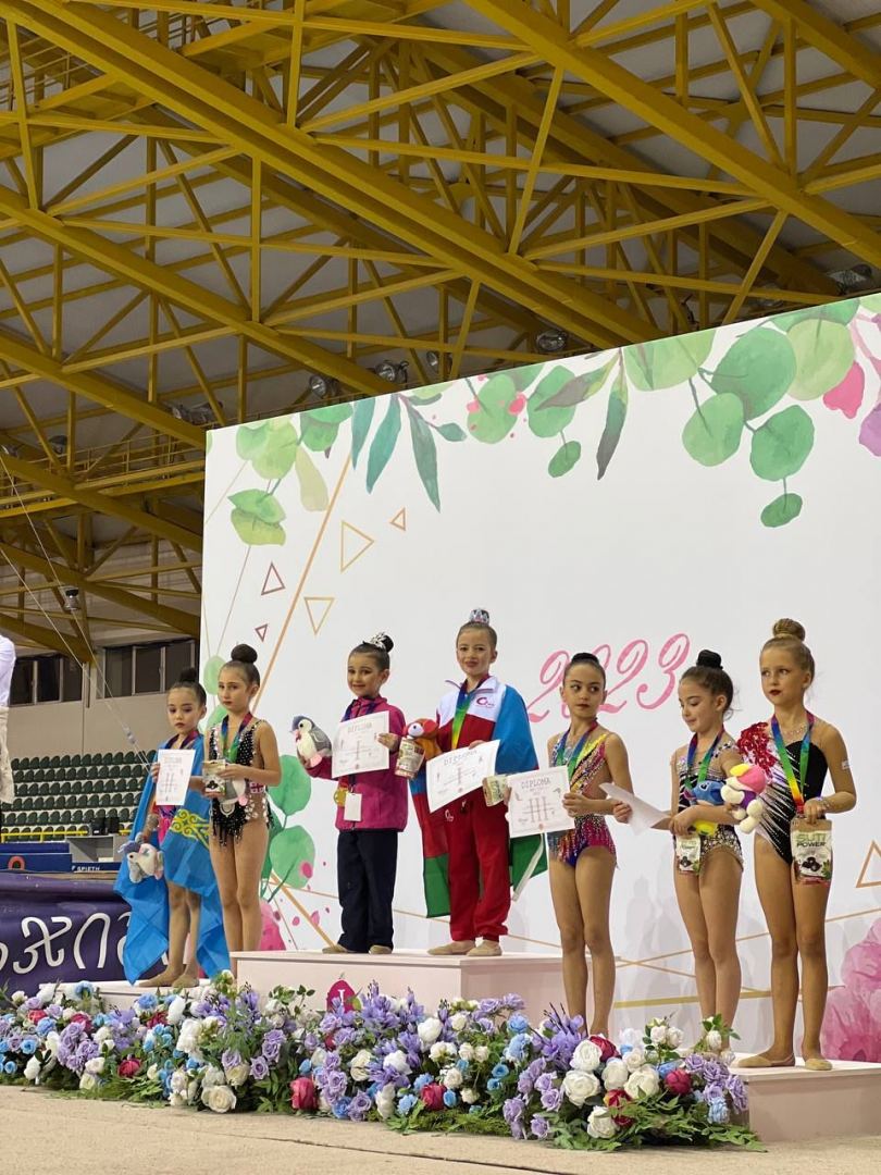 Azerbaijani gymnasts win gold medals at international tournament (PHOTO)