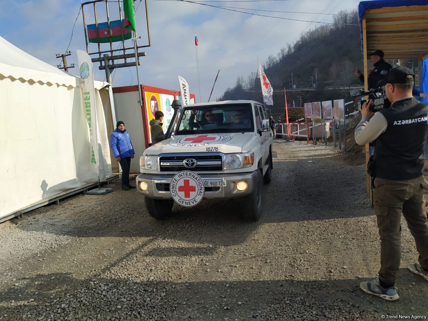 ICRC convoy moves freely along Azerbaijan's Lachin-Khankendi road (PHOTO)