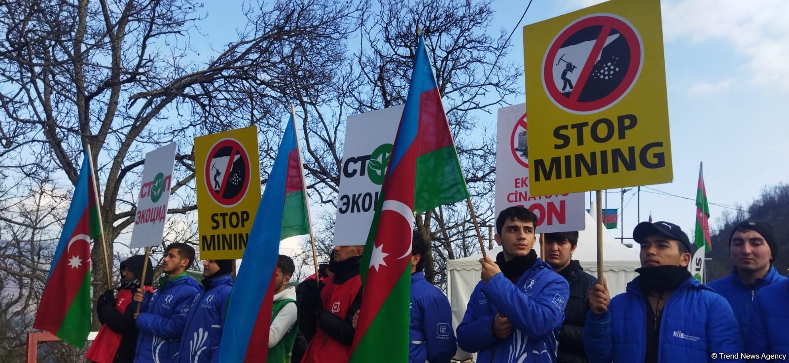 Peaceful protest of Azerbaijani eco-activists continues on Lachin-Khankendi road (PHOTO)