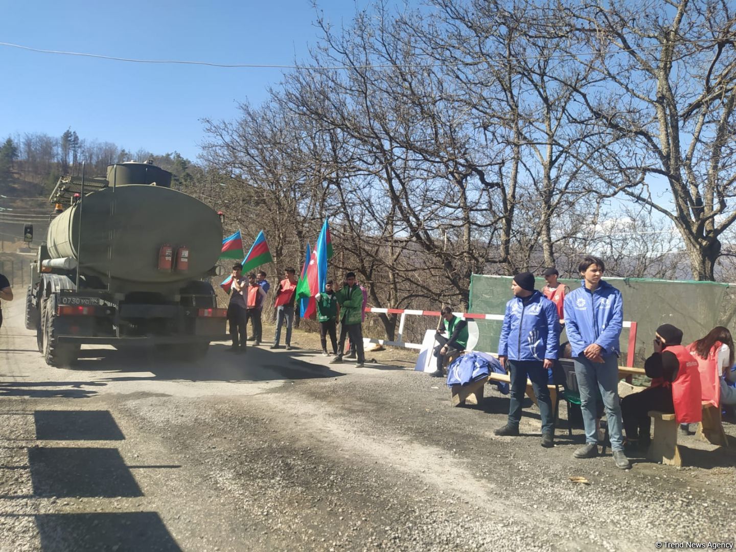 Convoy of Russian peacekeepers moves freely along Azerbaijan's Lachin-Khankendi road (PHOTO)