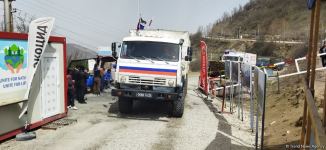 Convoy of Russian peacekeepers moves freely along Azerbaijan's Lachin-Khankendi road (PHOTO)