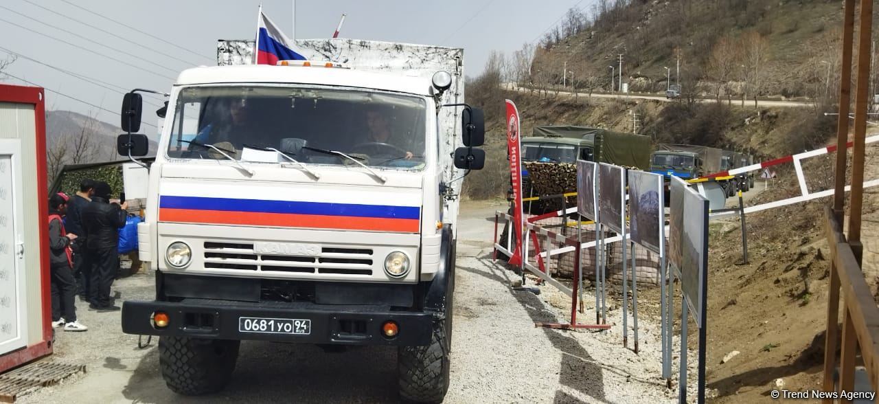 Convoy of Russian peacekeepers moves freely along Azerbaijan's Lachin-Khankendi road (PHOTO)