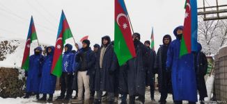 Peaceful protest of Azerbaijani eco-activists continues on Lachin-Khankendi road (PHOTO)