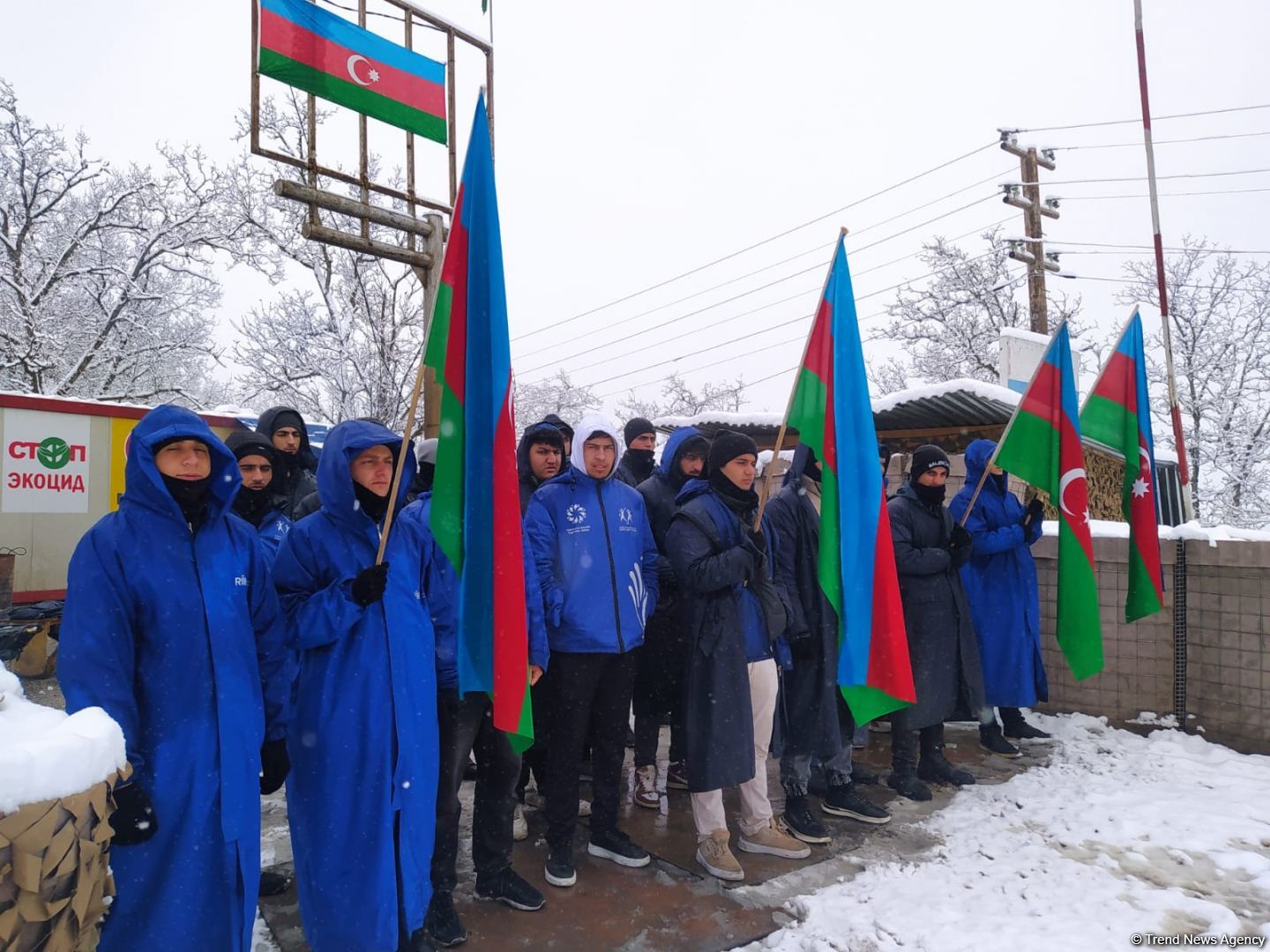 Peaceful protest of Azerbaijani eco-activists continues on Lachin-Khankendi road (PHOTO)