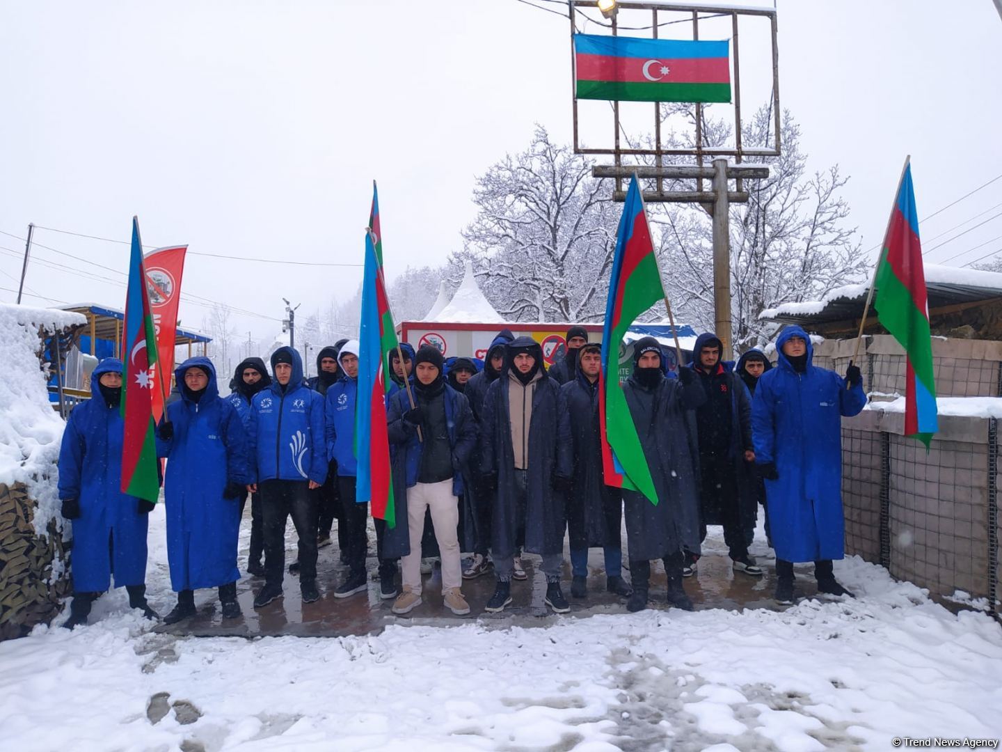 Peaceful protest of Azerbaijani eco-activists continues on Lachin-Khankendi road (PHOTO)