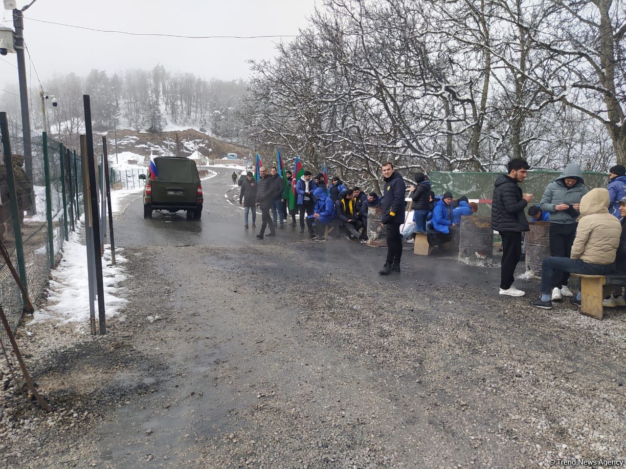 Cars of Russian peacekeepers move freely along Azerbaijan's Lachin-Khankendi road (PHOTO)