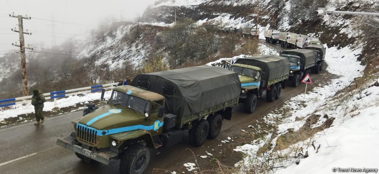 Russian peacekeepers' convoy moves freely along Azerbaijani Lachin-Khankendi road (PHOTO)