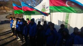 Peaceful protest of Azerbaijani eco-activists continues on Lachin-Khankendi road (PHOTO)