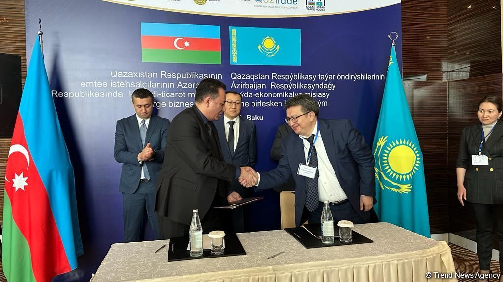 Business contracts signed between Kazakhstan, Azerbaijan (PHOTO)