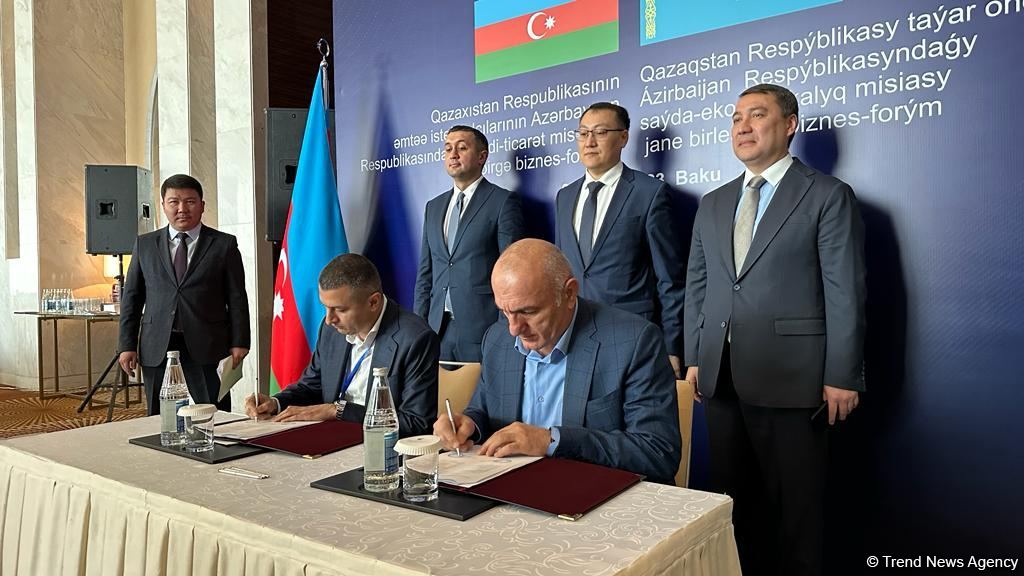 Business contracts signed between Kazakhstan, Azerbaijan (PHOTO)