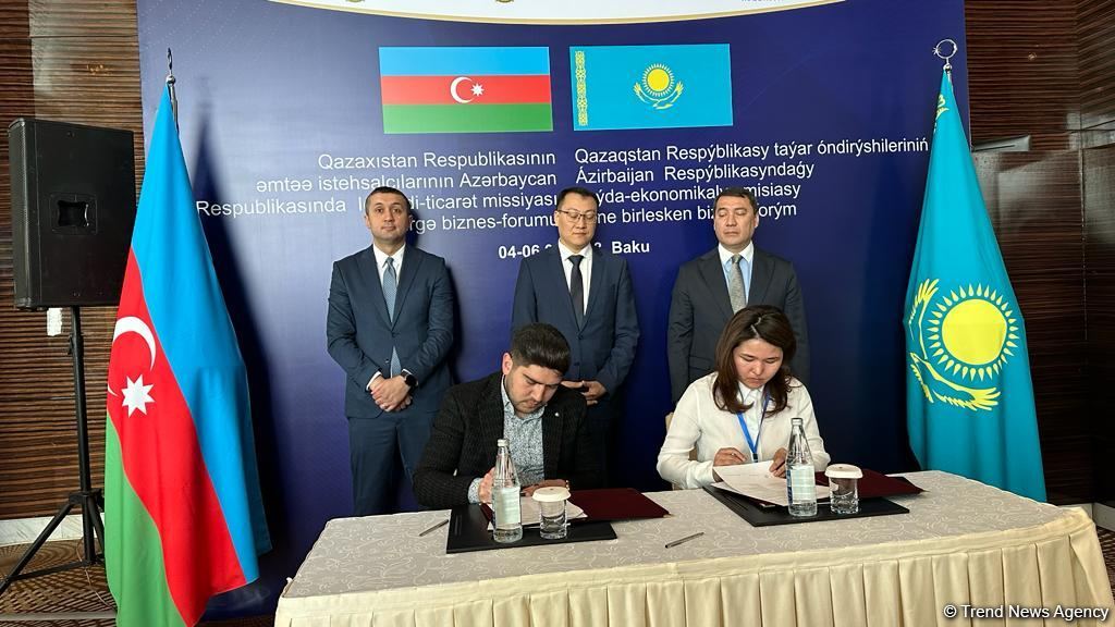 Business contracts signed between Kazakhstan, Azerbaijan (PHOTO)