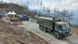 Big convoy of Russian peacekeepers moves freely along Azerbaijan's Lachin-Khankendi road (PHOTO)