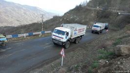 Russian peacekeepers' convoy moves freely along Azerbaijani Lachin-Khankendi road (PHOTO)