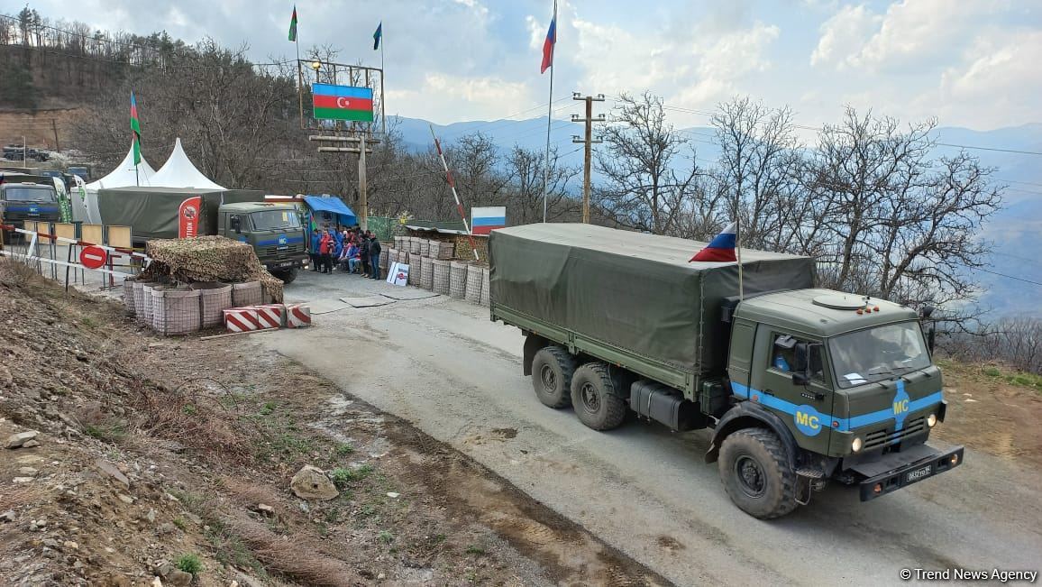 Big convoy of Russian peacekeepers moves freely along Azerbaijan's Lachin-Khankendi road (PHOTO)