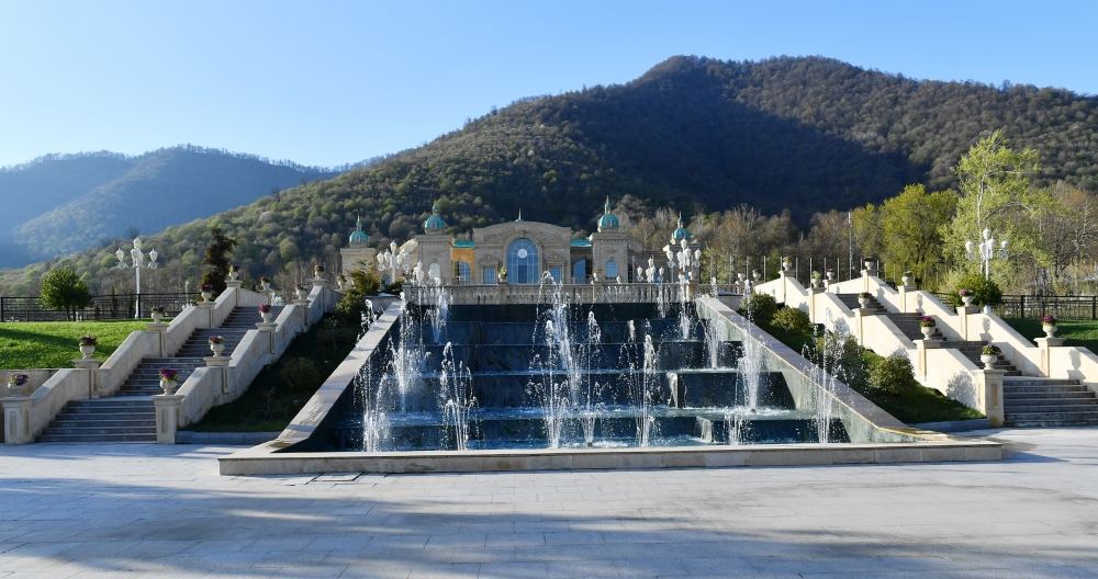 Georgian PM Garibashvili tours city of Gabala (PHOTO/VIDEO)