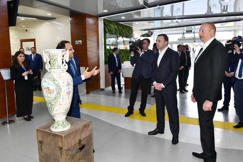 President Ilham Aliyev and Prime Minister Irakli Garibashvili visited Gabala regional “ASAN xidmet” center (PHOTO/VIDEO)