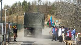Russian peacekeepers' vehicles move freely along Azerbaijani Lachin-Khankendi road (PHOTO)