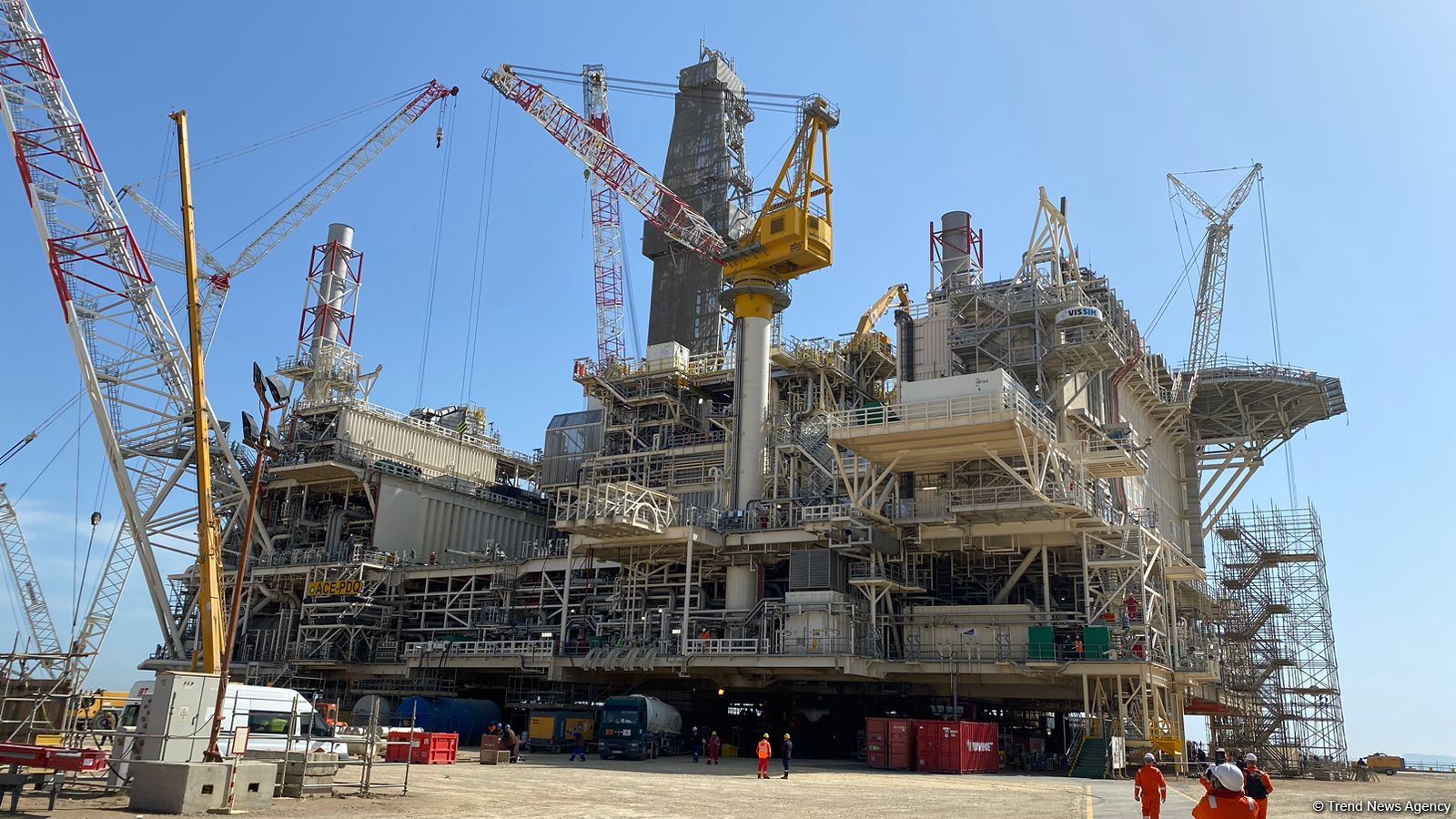 Investments into construction project of ACE platform on Azeri-Chirag-Gunashli block disclosed (PHOTO)