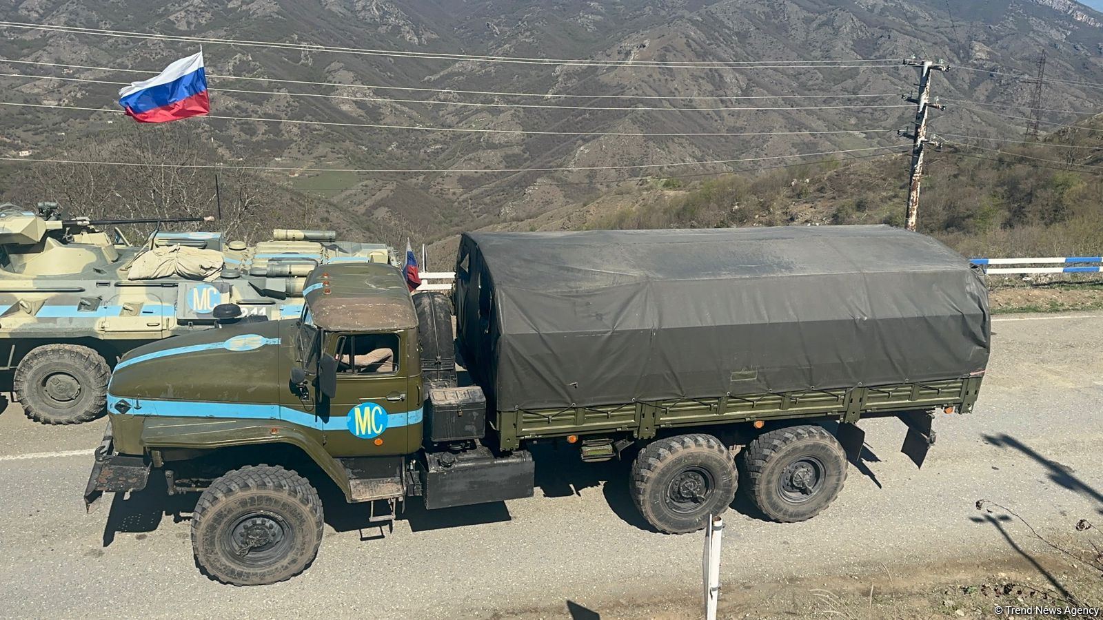 Russian peacekeepers' vehicles move freely along Azerbaijani Lachin-Khankendi road (PHOTO)