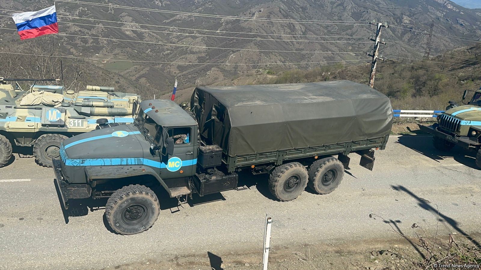 Russian peacekeepers' vehicles move freely along Azerbaijani Lachin-Khankendi road (PHOTO)