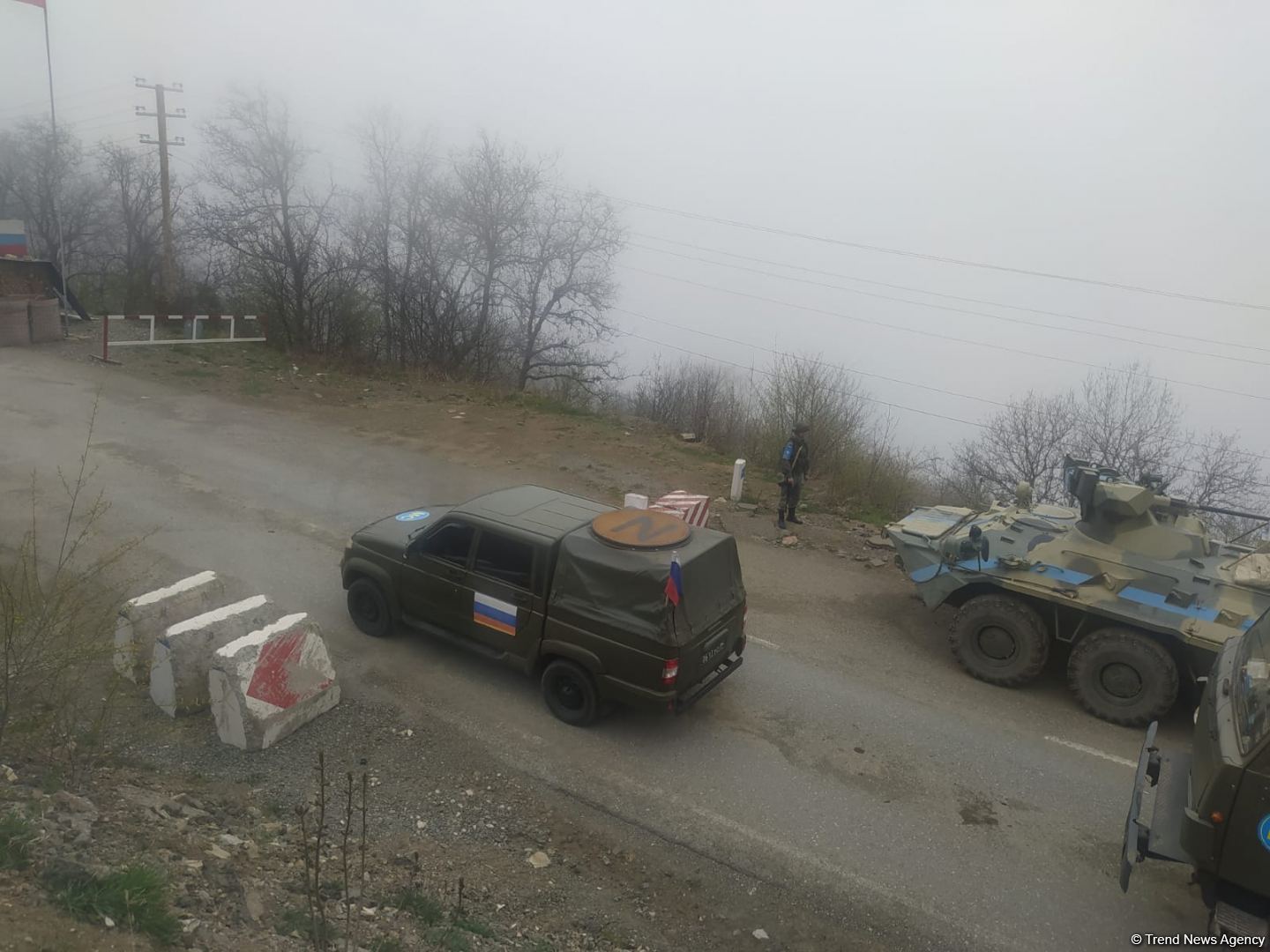 Russian peacekeepers' vehicles move freely along Azerbaijani Lachin-Khankendi road (PHOTO)