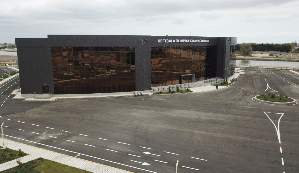 President Ilham Aliyev, First Lady Mehriban Aliyeva attend inauguration of Neftchala Olympic Sports Complex (PHOTO/VIDEO)