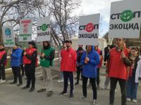Peaceful protest of Azerbaijani eco-activists continues on Lachin-Khankendi road (PHOTO)