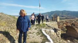 Delegation of US, Israel representatives visits Azerbaijan's Khudafarin bridge