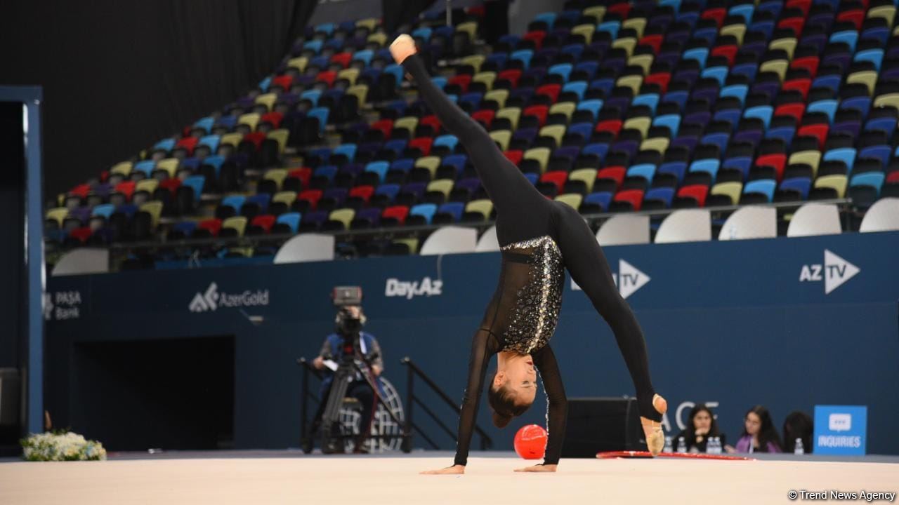 Best moments of first day of FIG World Cup in Rhythmic Gymnastics in Baku