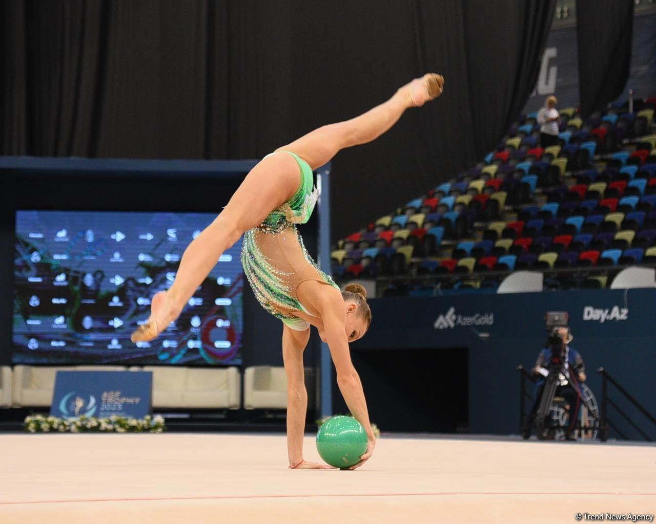 Best moments of first day of FIG World Cup in Rhythmic Gymnastics in Baku