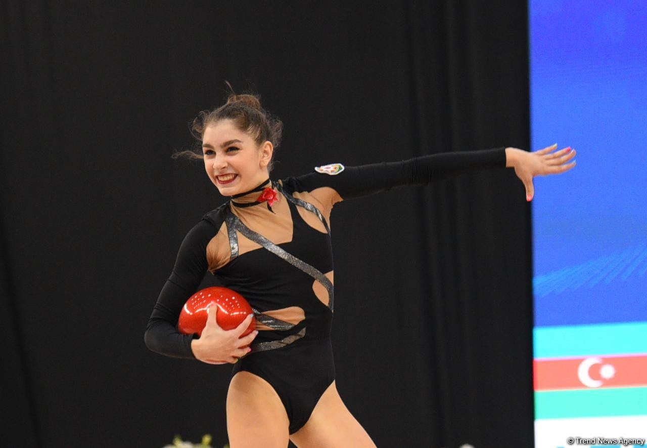 Best moments of first day of FIG World Cup in Rhythmic Gymnastics in Baku